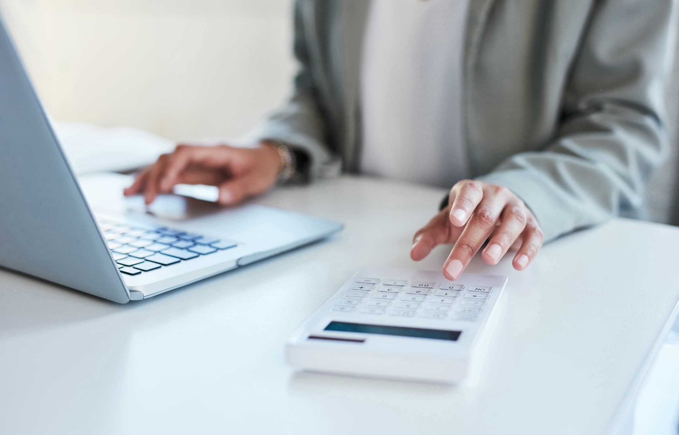 woman calculating bill expenses